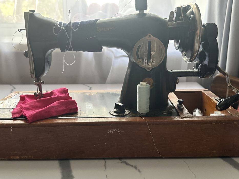Старая Швейная машинка