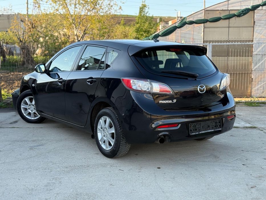 Vand Mazda 3 Facelift , 1.6 benzina, an 2011, import Germania