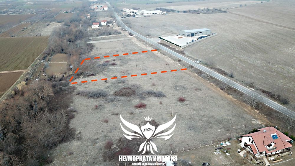 Под наем земя, парцел, паркинг 3037кв.м. в Асеновград, първа линия