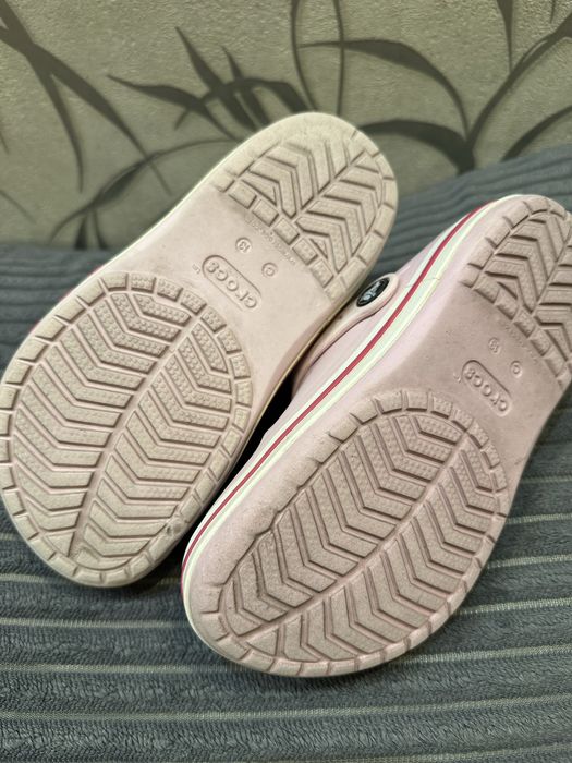 Продам Crocs оригинал