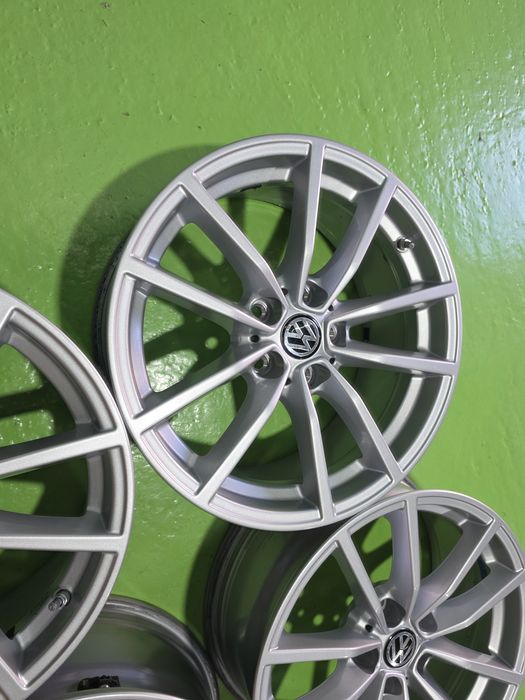 17 5x112 Vw Passat Tiguan Touran Caddy Golf 5х112