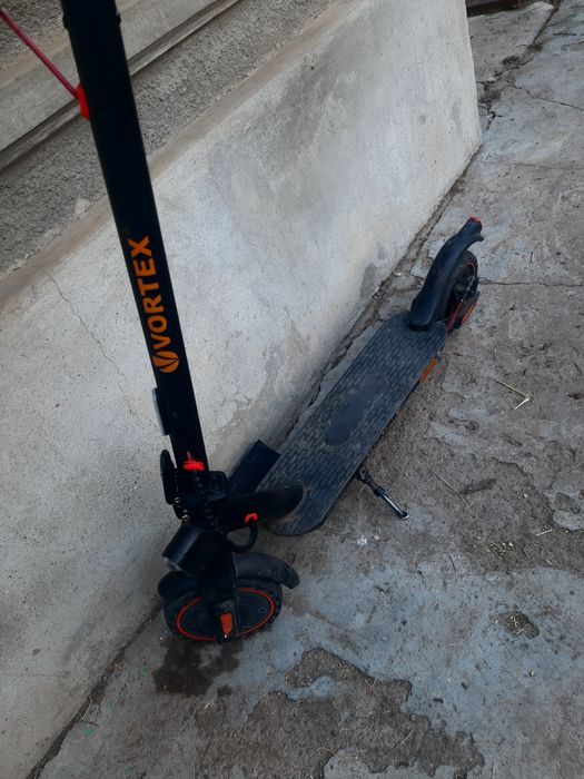 Vand trotineta defecta