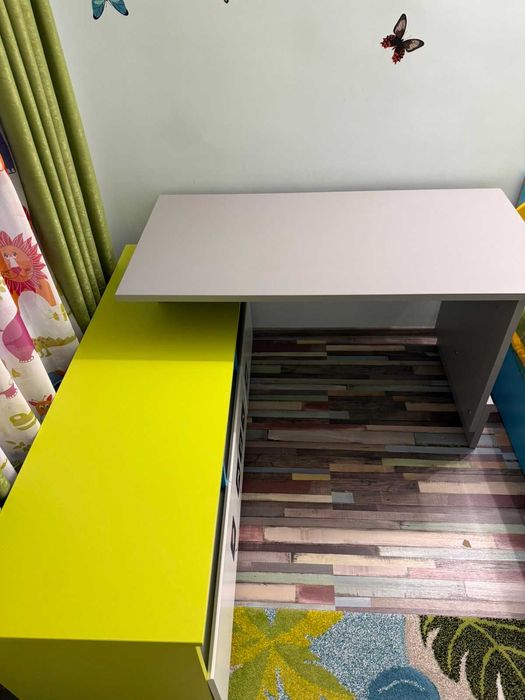 Бюро детско сиво-зелено Меблик Meblik