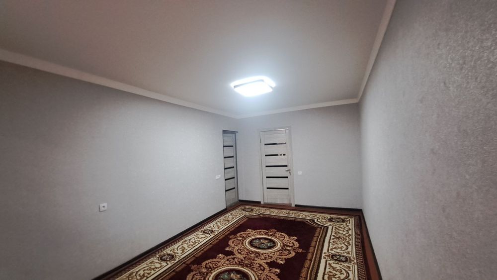 Чирчик шахар
3-микрораён метан запрапкани ёнида 
#2-хона 1-етаж 
Кв