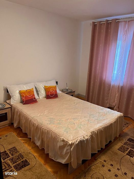 Apartament cu 3 camere,parcare , etaj 1,zona Marasti — fotografia 1