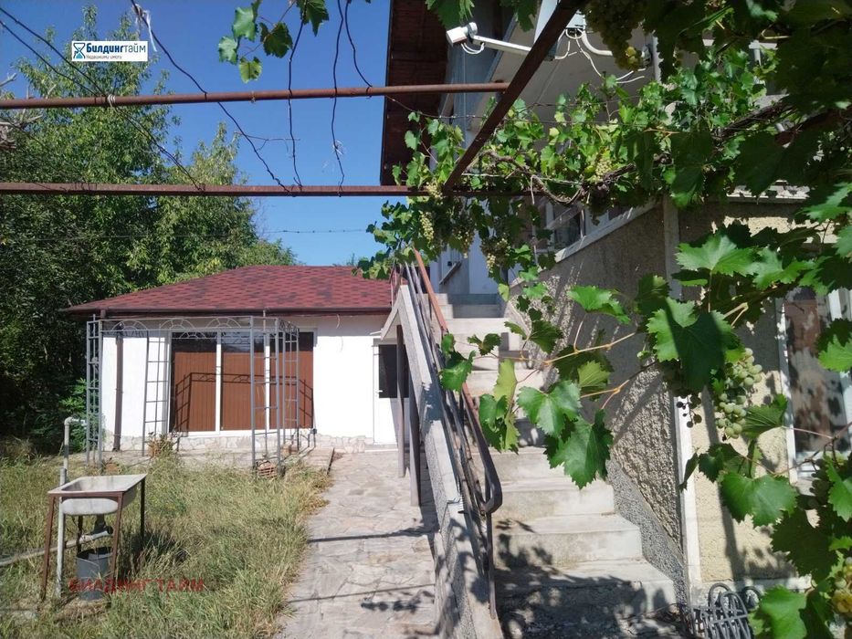 Продавам къща в с. Зайчино ореше