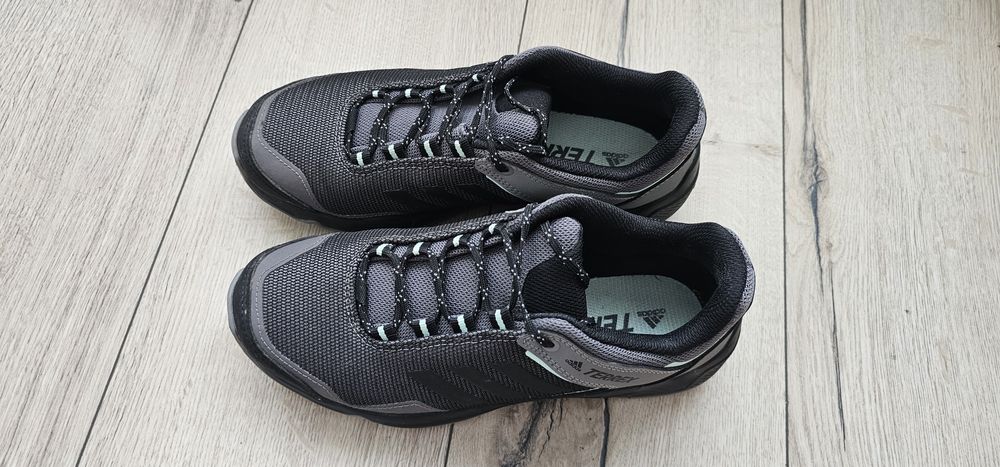 Почти нови.Спортни Adidas Terrex, непромокаеми Gore-Tex,