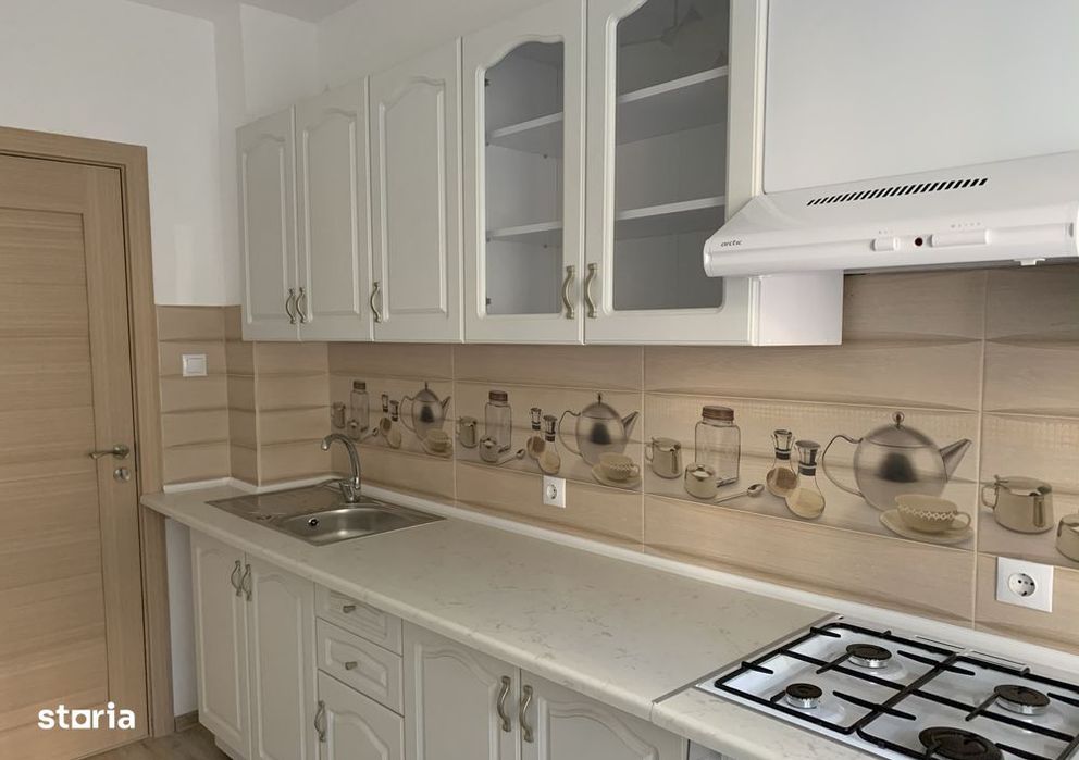 Apartament 3 camere renovat in Drumul Taberei, Piata Valea Ialomitei