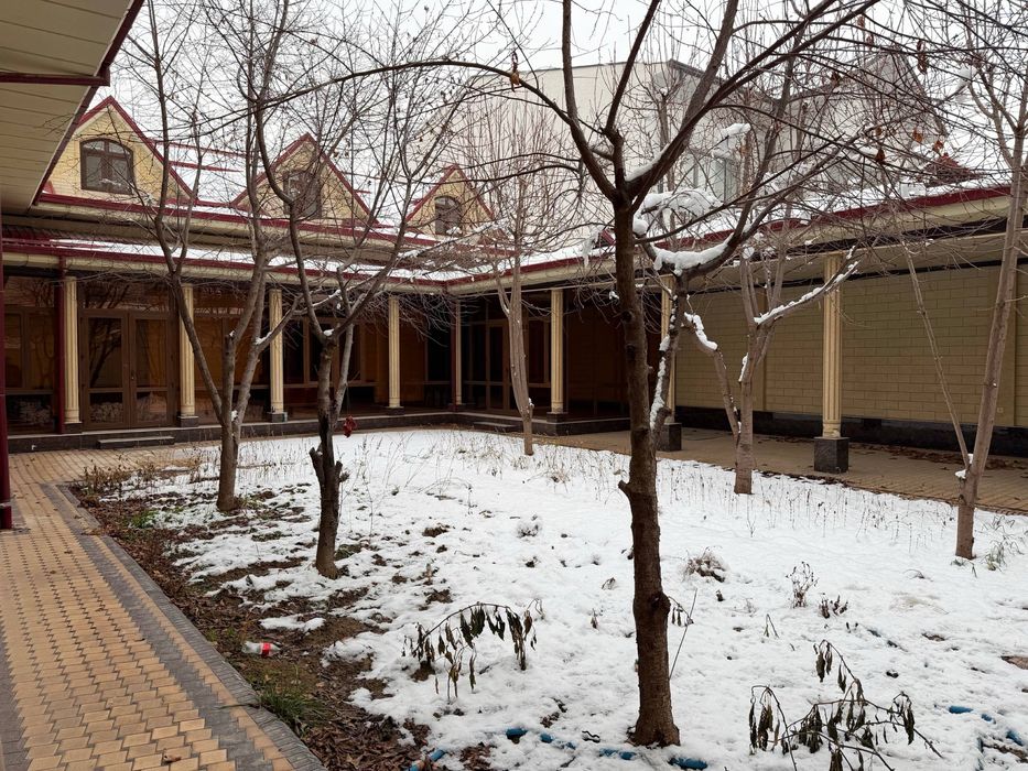 Двухэтажный 7 комнатный дом, Участок 6 соток, Тузель махалля Чинор.