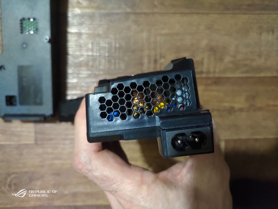 Продам блок питания ADP-400FR для PlayStation 5.