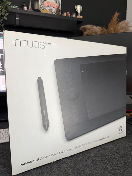 Tabletă grafică Wacom Intuos 5 PTK-650 Professional | Kit complet