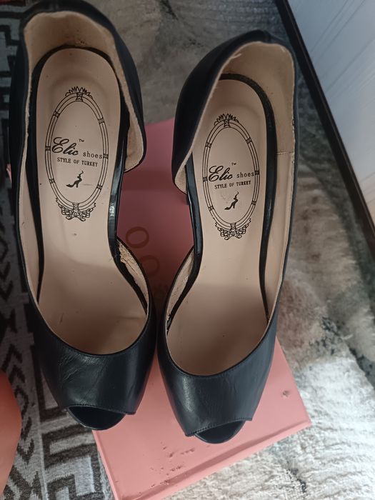 Продаётся туфли в хорошем состоянии