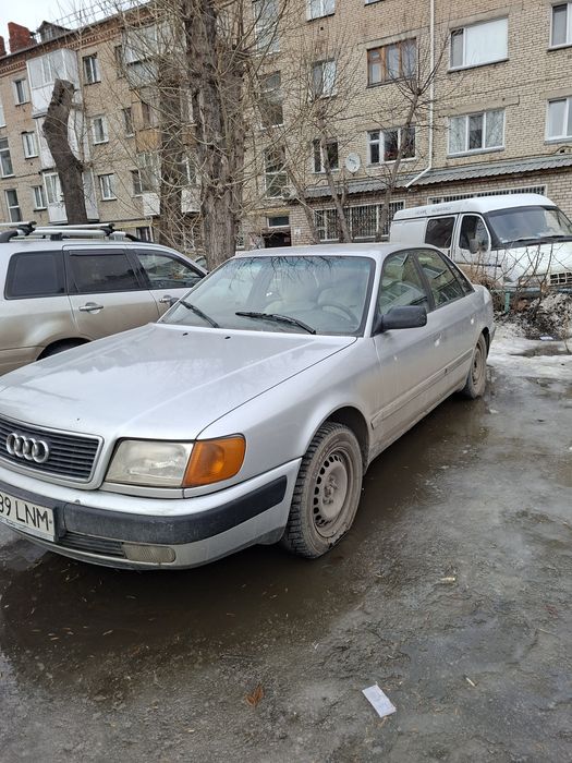 Ауди 100с4 продам