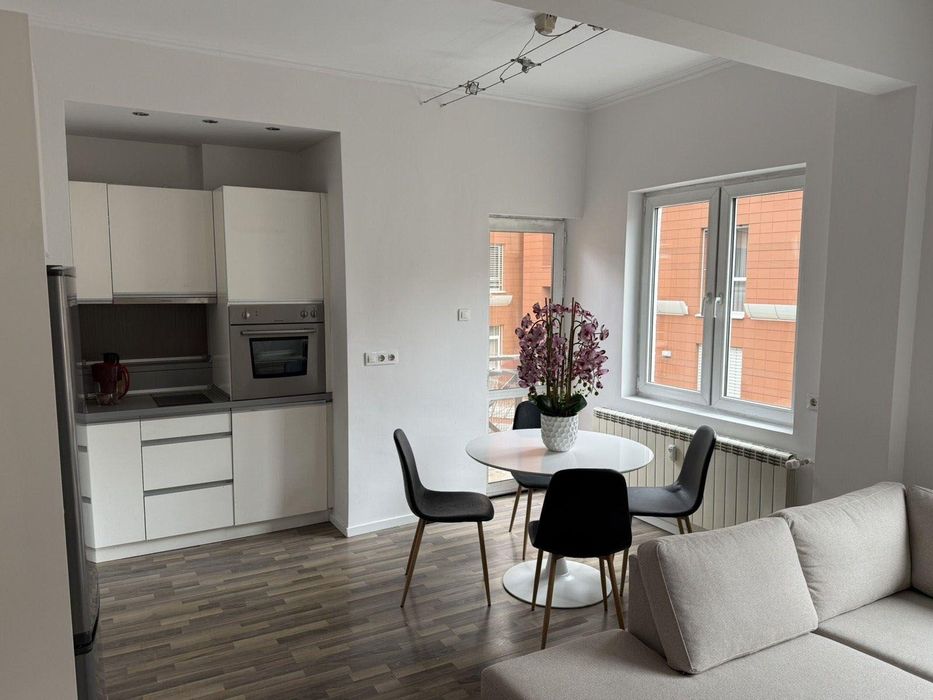 Дава се под наем Двустаен апартамент в София, Докторски паметник - 60 кв.м за 772.65 € - Снимка #3