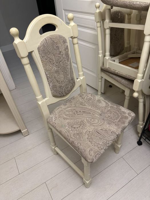 Продам комплект стульев (6шт)