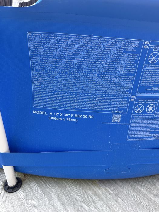 Piscina intex  gata de utilizare