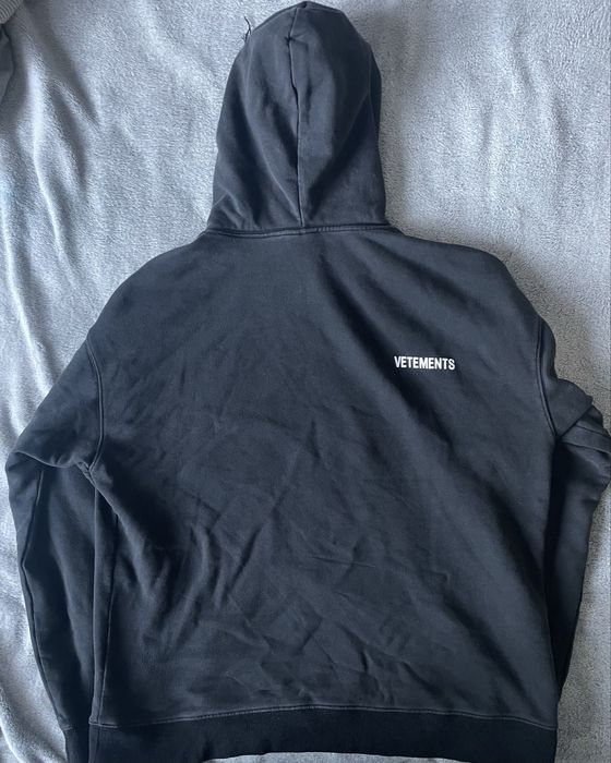 VETEMENTS черен суичър