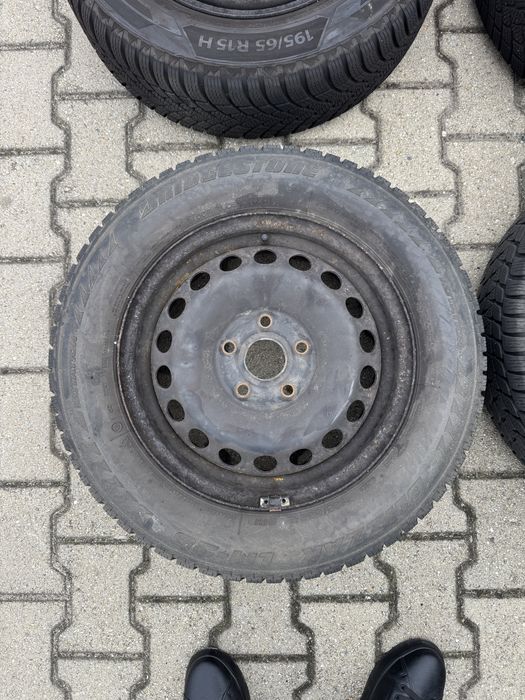 Jante Aluminiu VW Golf 5x112 Anvelope Iarna 195 65 15