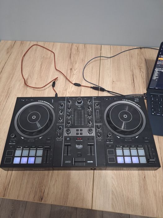 DJ control impulse 500