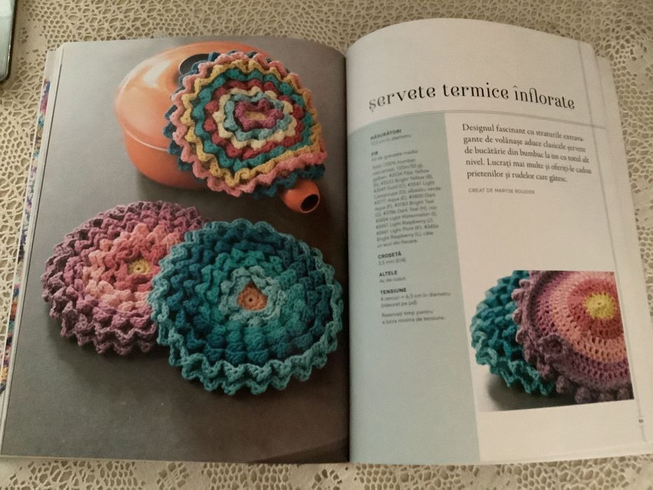 Carte cu modele pentru crosetat
