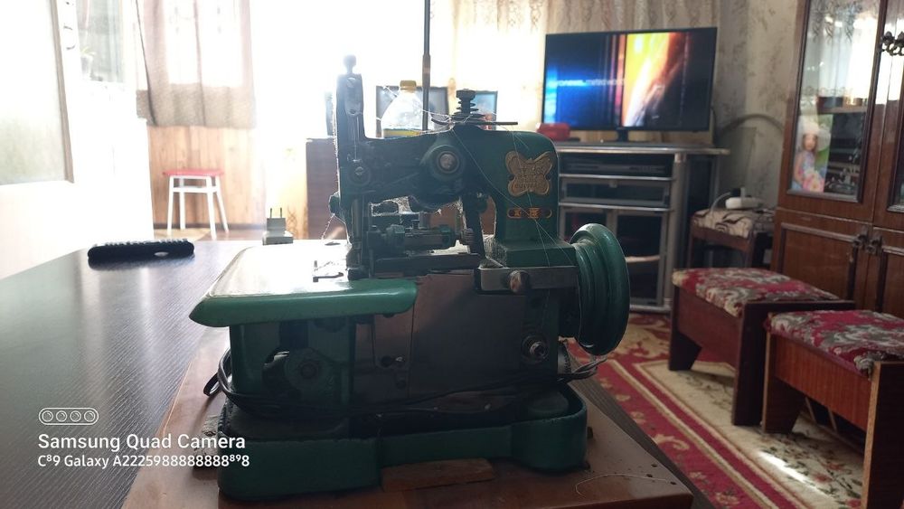 Продаётся оверлок