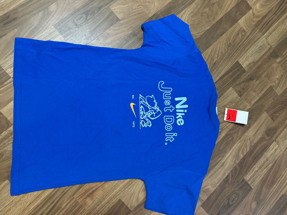 Мъжка тениска Nike TEE
