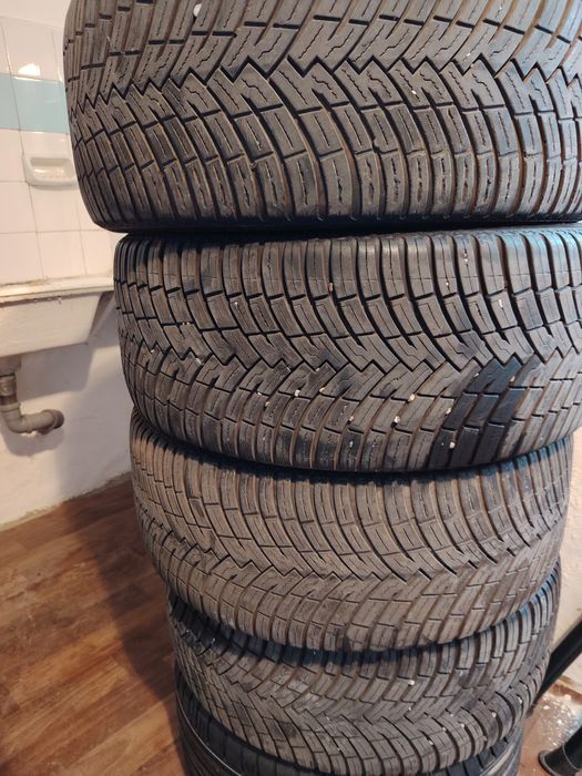 Продава се летни гуми Pirelli