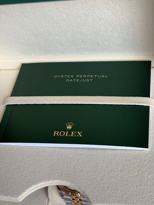 Rolex Datejust 41 Ref. 126333 Champagne Diamond Dial – Full Set 2023