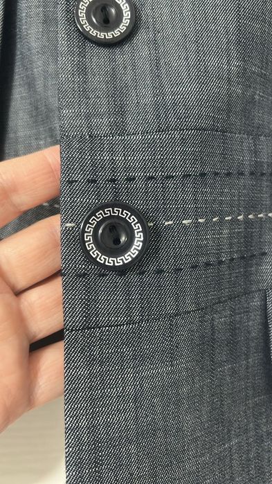 Продаю женский костюм