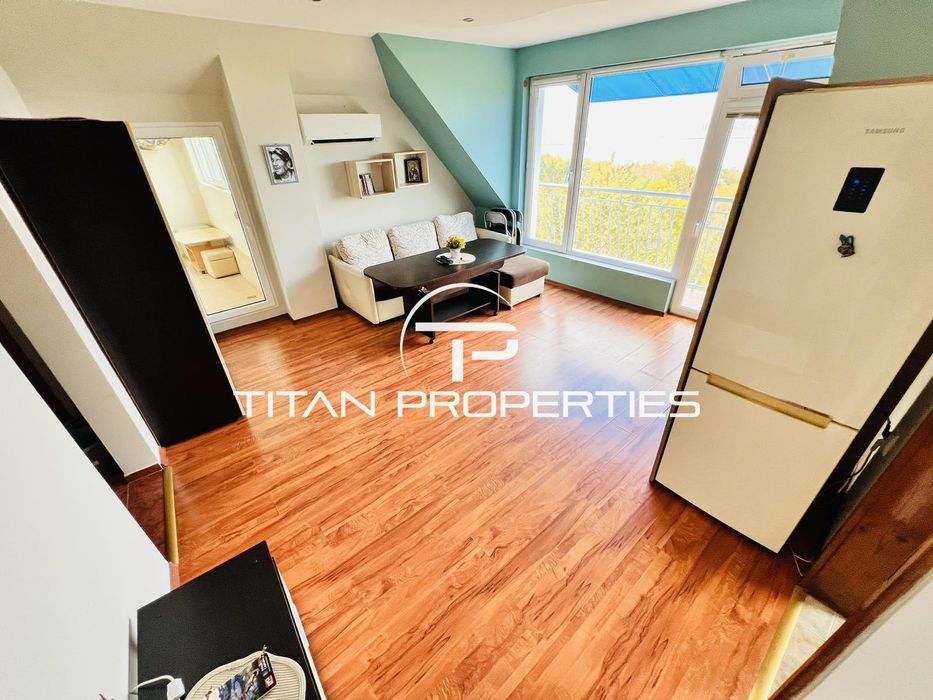 Дава се под наем Тристаен апартамент в Бургас, Лазур - 80 кв.м за 561 € - Снимка #1