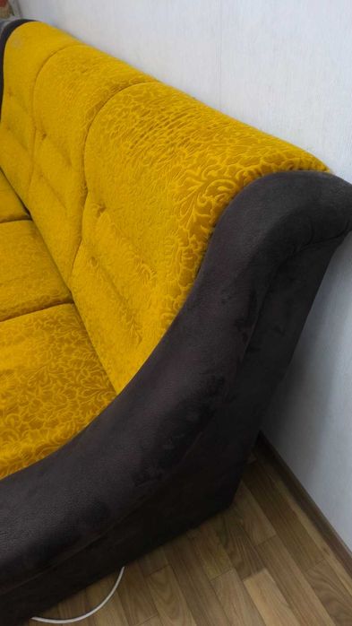 Разтегателен диван