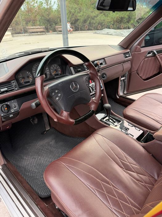 Срочно продаётся Mercedes w124