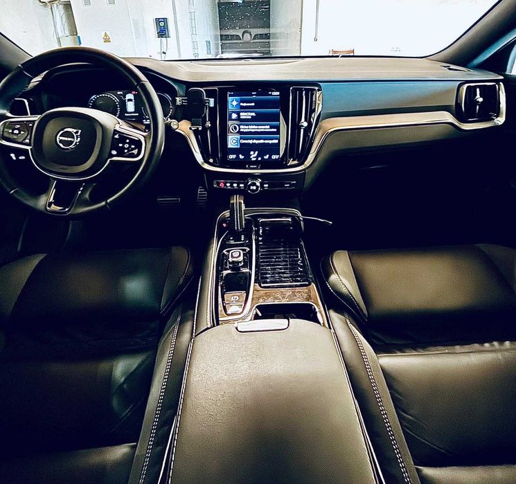 Volvo V60 T6, 4x4, Plug-In Hibrid, Fabr. Nov 2021