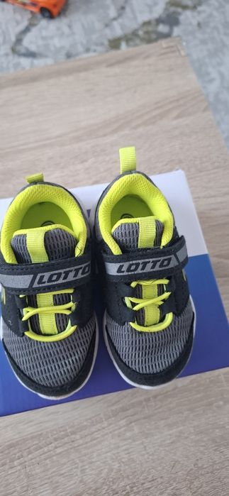 Adidași Lotto băiețel
