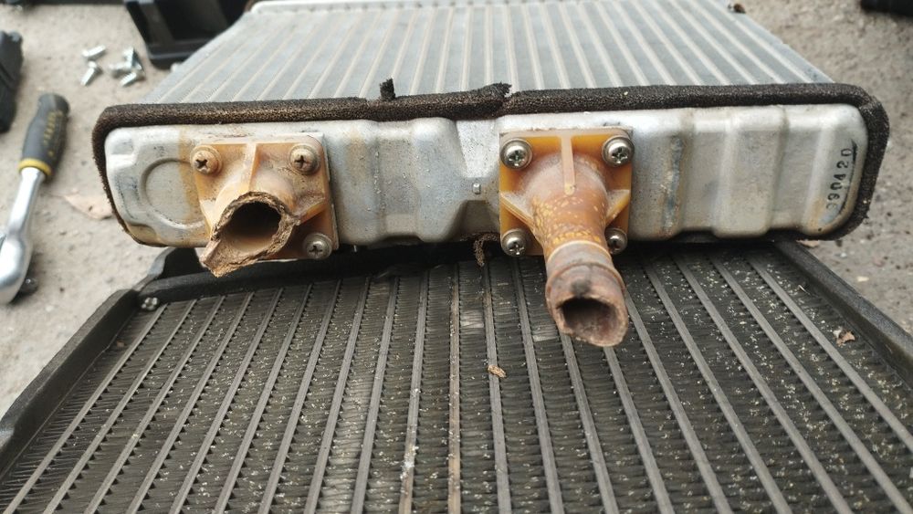 Промывка радиатора печки