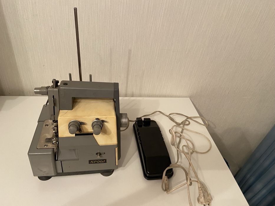 Оверлок,Краеобмёточный станок «КРОШ» (СССР)