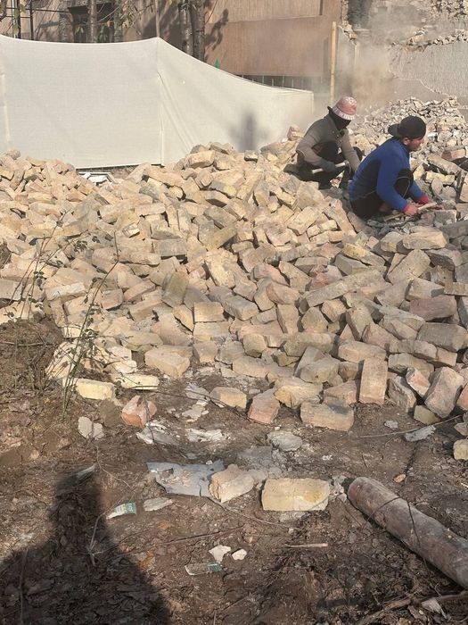 Uy va bino,korhona va turli hil inshootlani buzish