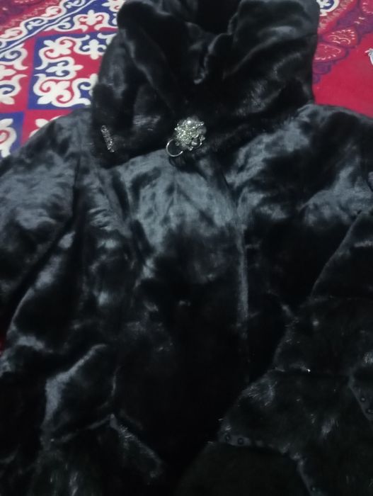 Шуба сатылады. Жана. Таза