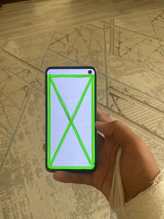 Продам Samsung s10e