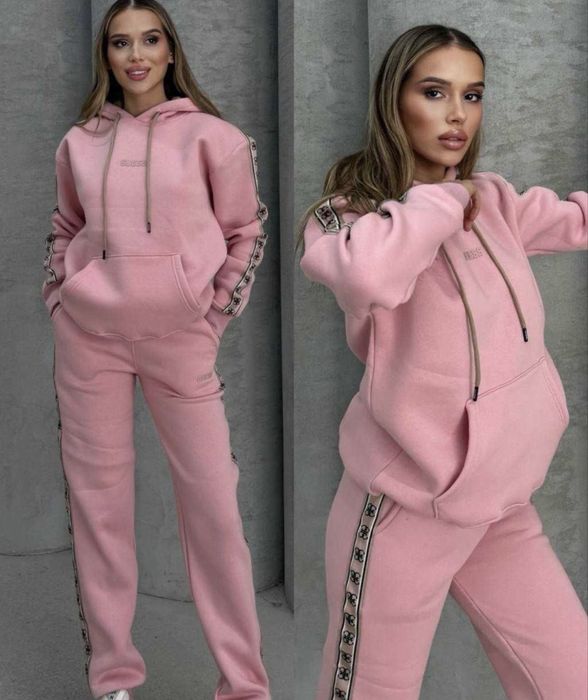 Trening dama Guess vatuit