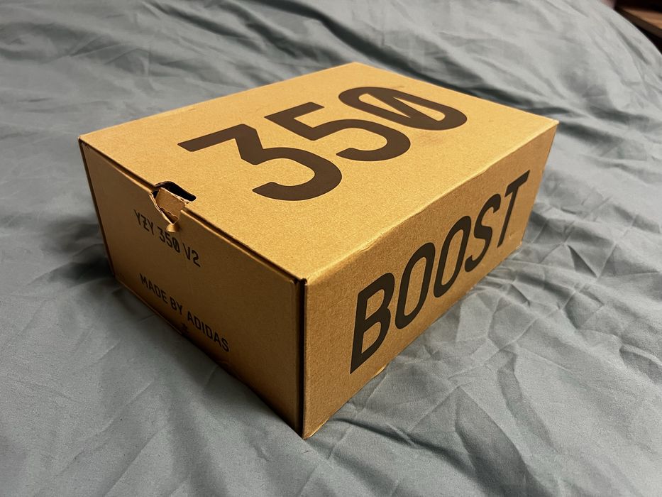 Yeezy Boost Carbon Beluga V2