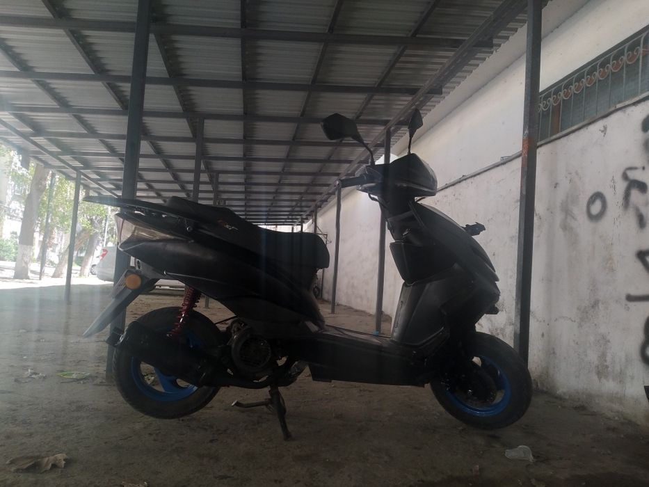 Продаётся скутер АНГЕЛ Х3 СРОЧНИ