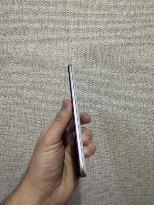 Oppo a5 2020 белого цвета