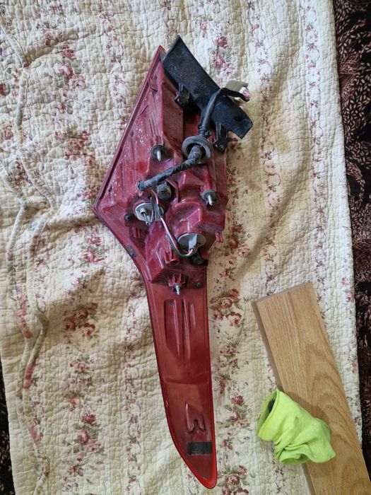 Задний правый стоп фонарь