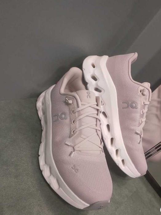 Маратонки On cloud Нови