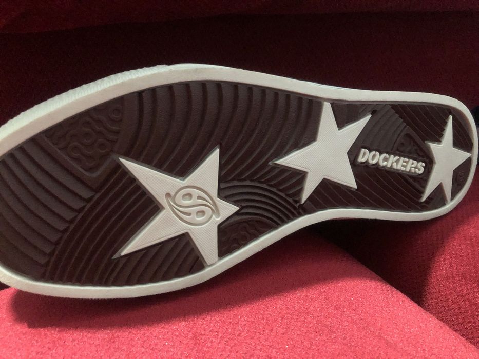 Pantofi sport (stil Converse) noi nouți cu etichetă (se poate negocia)