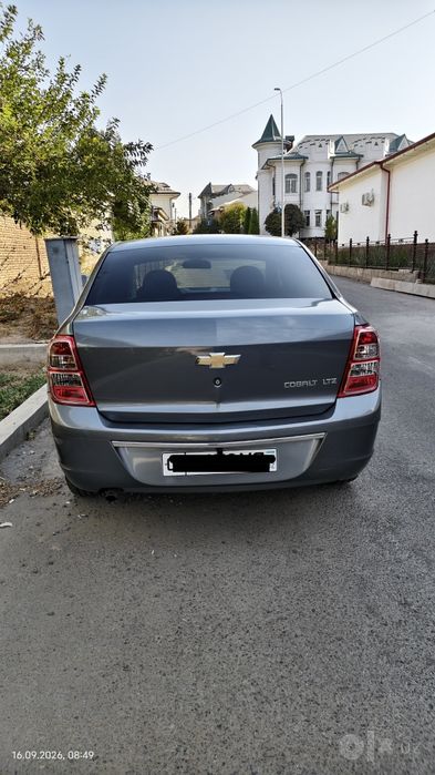 Продам машину кобальт