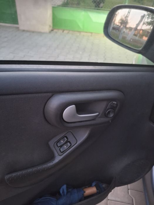 Opel Corsa C an 2004