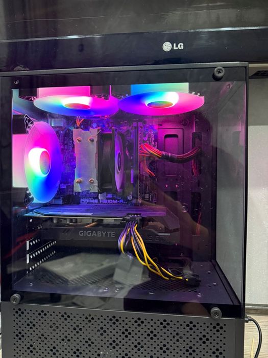 Продам копьютер торг имеется