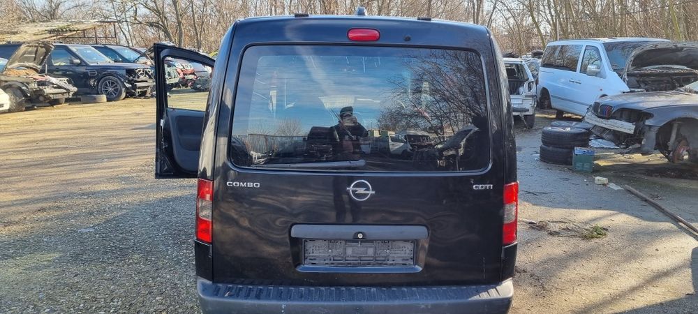 Piese Auto din Dezmembrari Opel Combo 2006 1.3 diesel